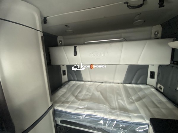 Truck Thumbnail 5