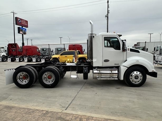 Truck Thumbnail 2