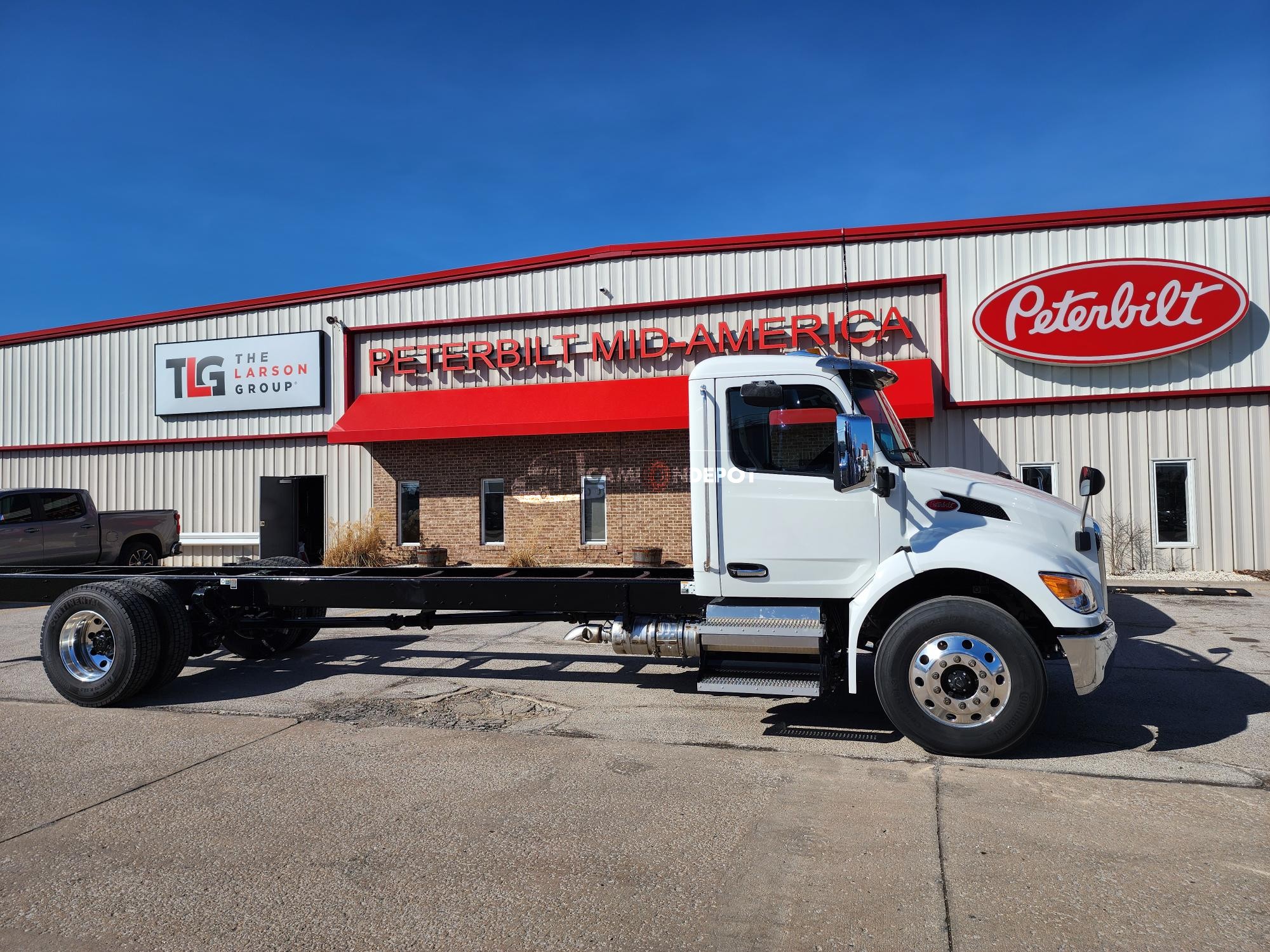 Truck Thumbnail 3