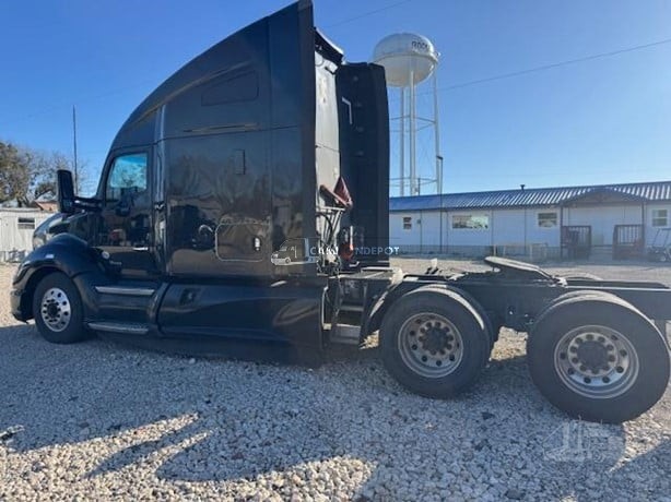 Truck Thumbnail 2