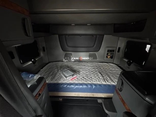 Truck Thumbnail 4