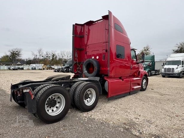 Truck Thumbnail 2