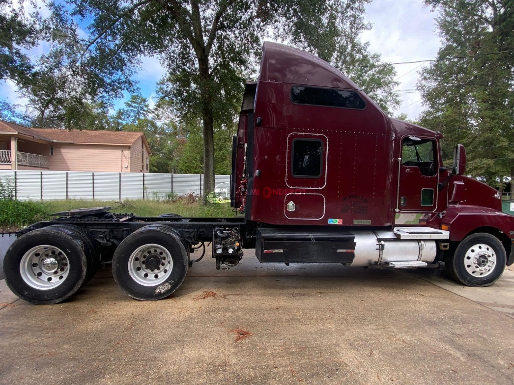 Truck Thumbnail 4