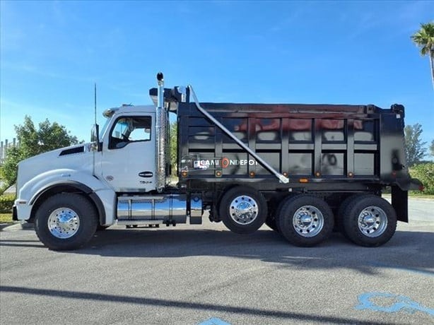 Truck Thumbnail 4