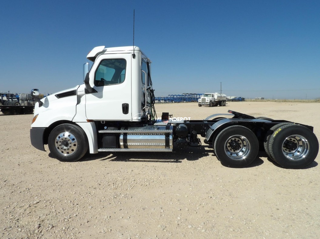 Truck Thumbnail 4