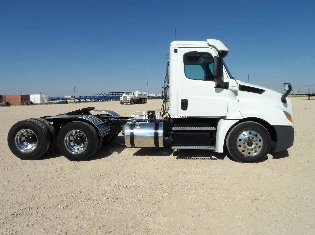 Truck Thumbnail 2