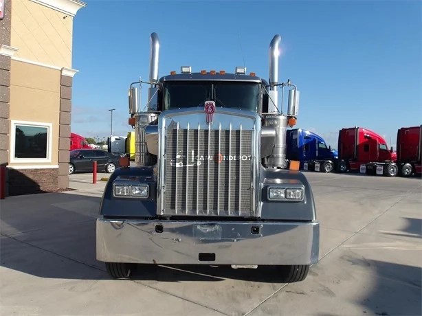 Truck Thumbnail 2