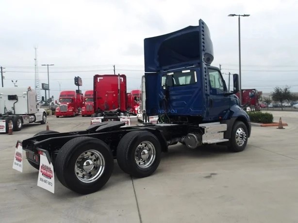 Truck Thumbnail 4