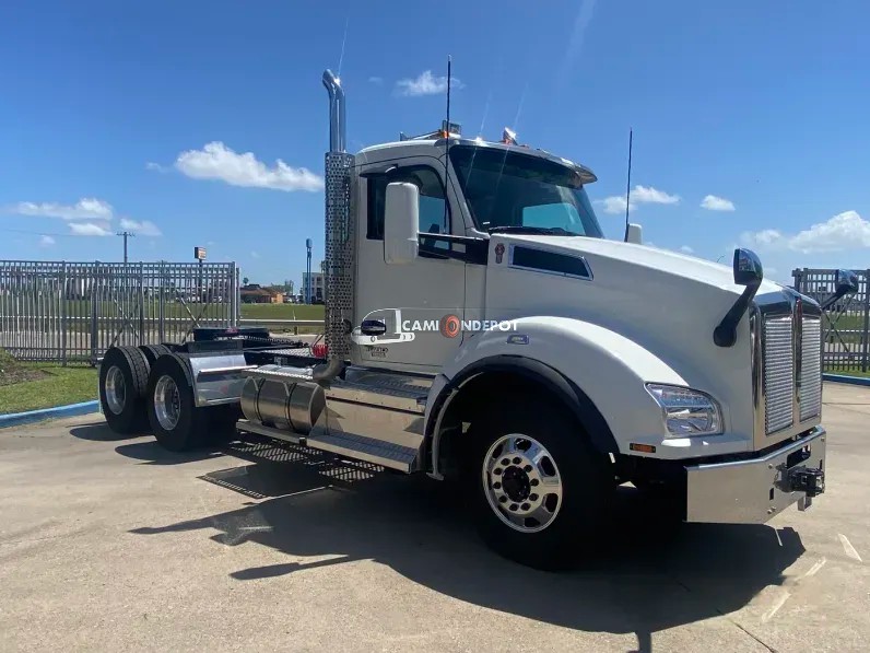 Truck Thumbnail 2