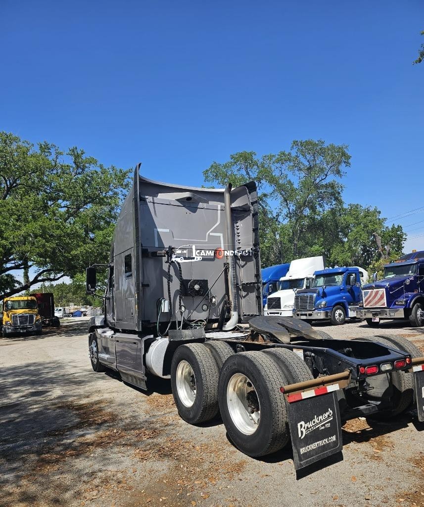 Truck Thumbnail 3