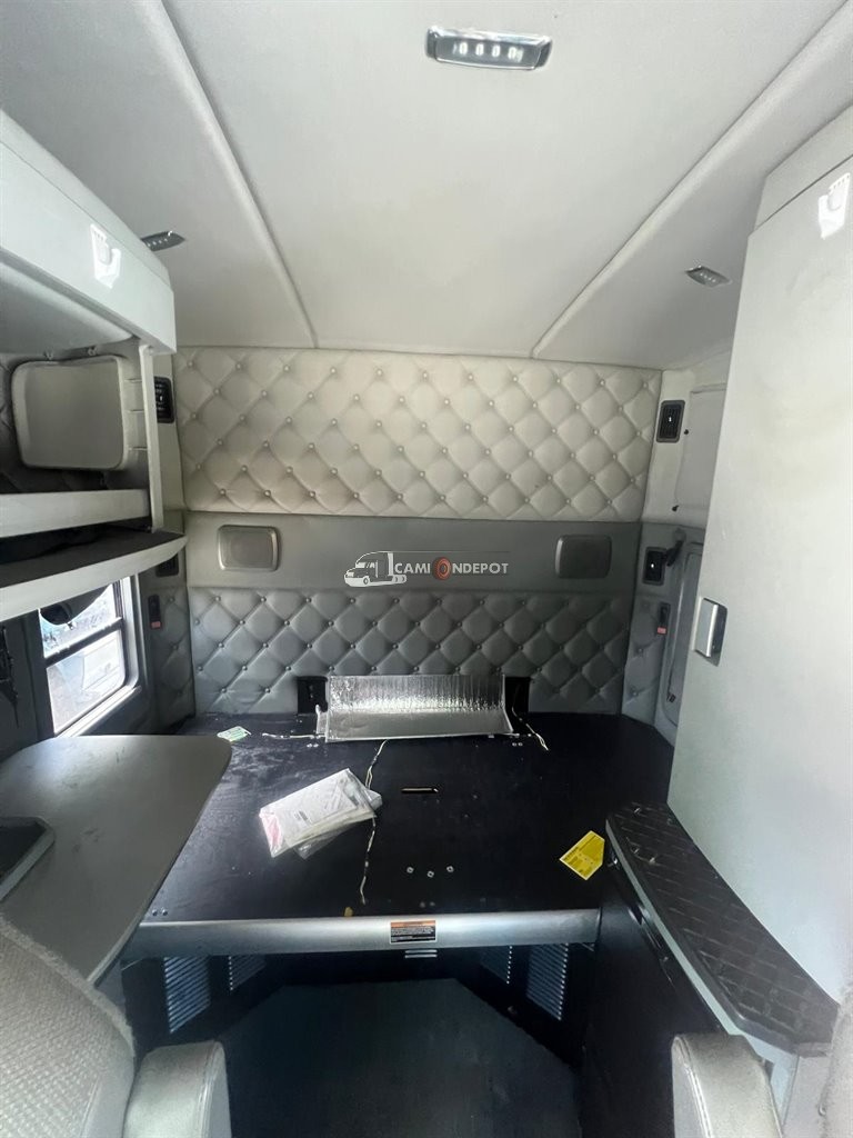 Truck Thumbnail 4