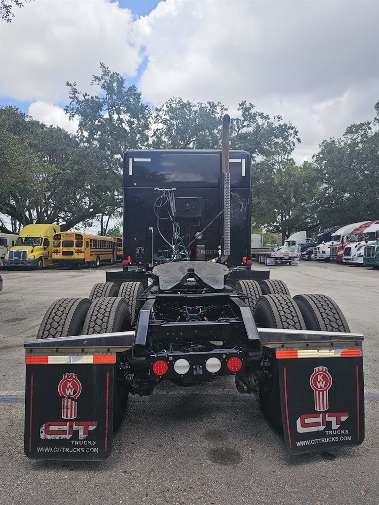 Truck Thumbnail 3