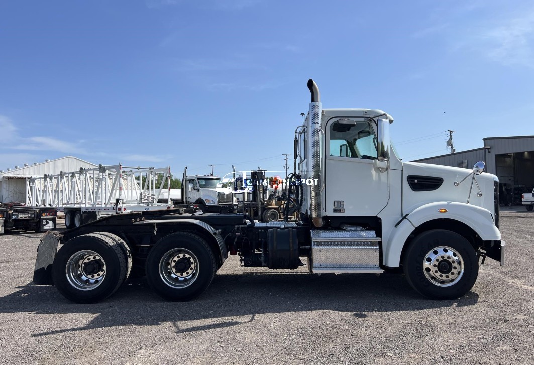Truck Thumbnail 2