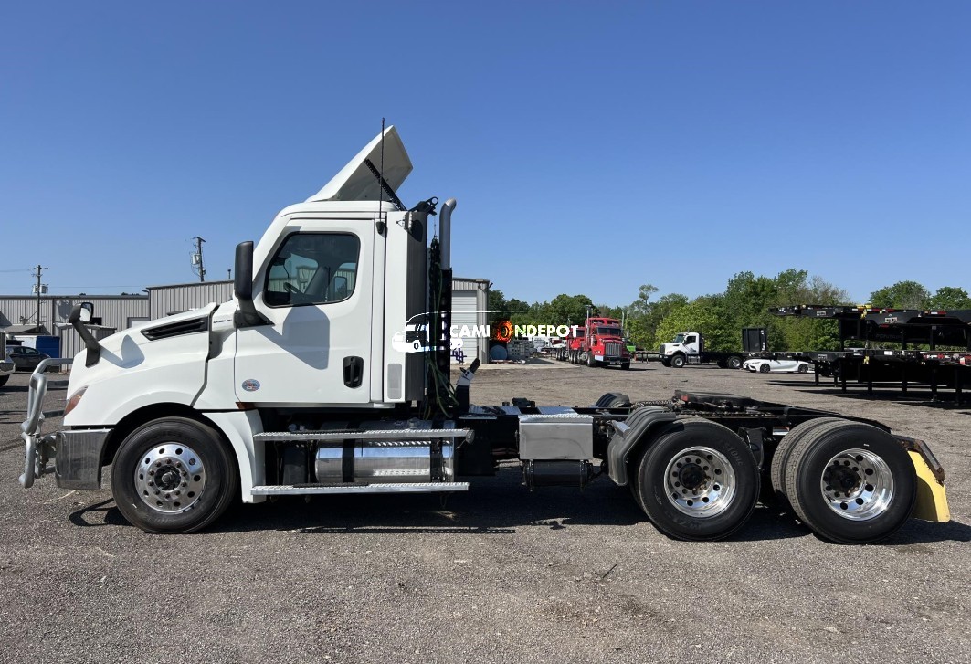 Truck Thumbnail 4