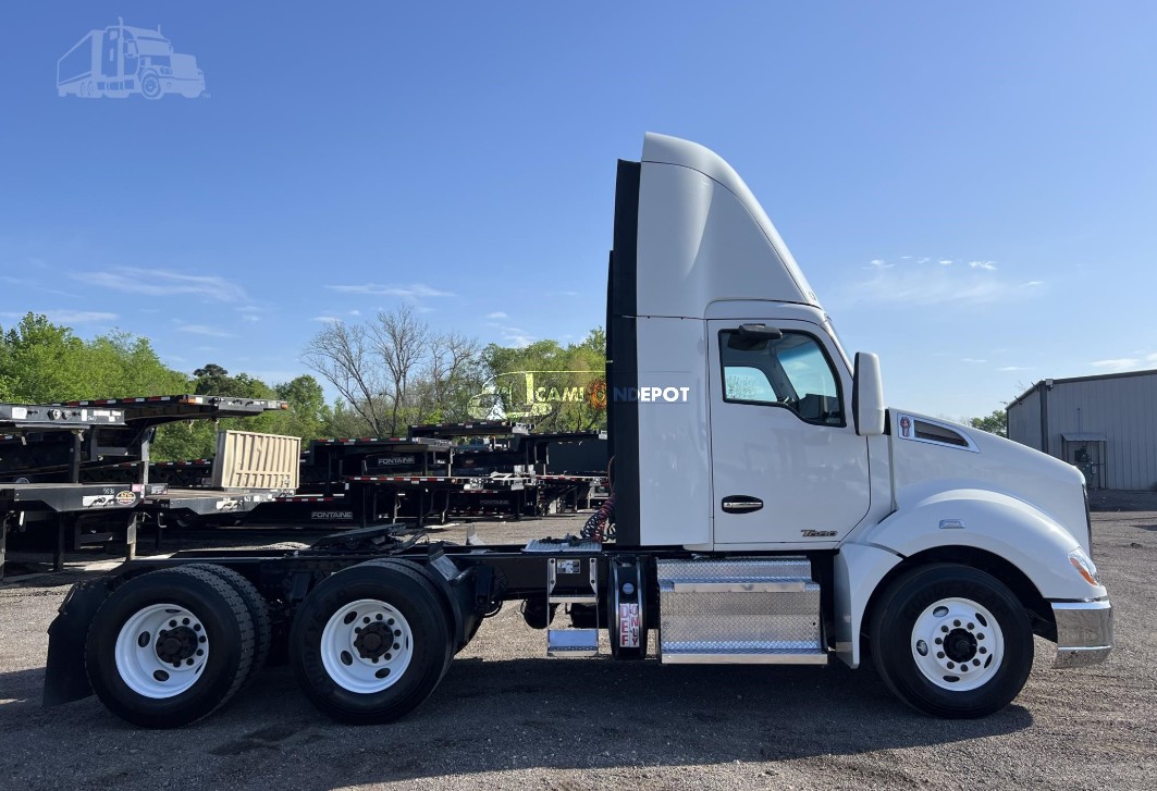 Truck Thumbnail 2