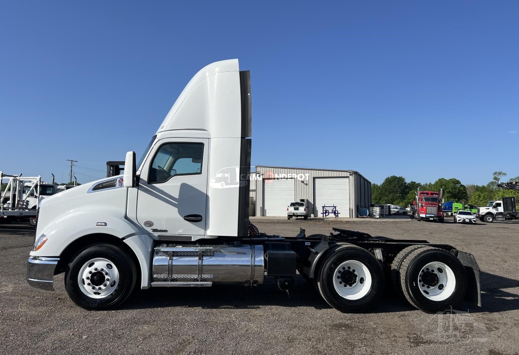 Truck Thumbnail 4