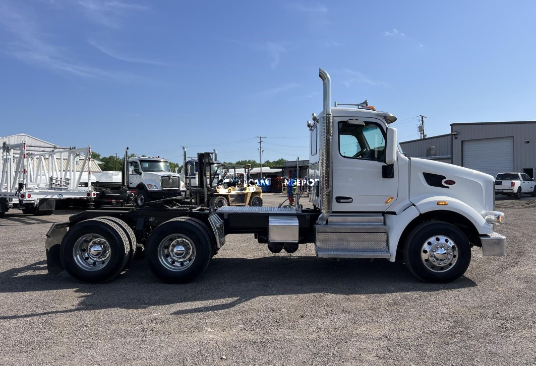 Truck Thumbnail 2