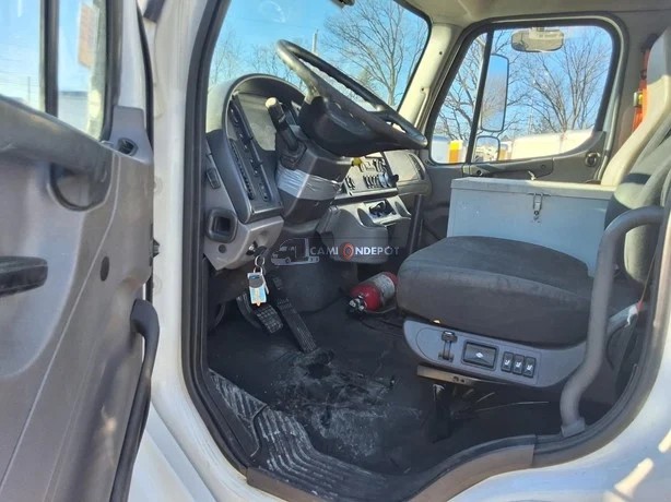 Truck Thumbnail 6