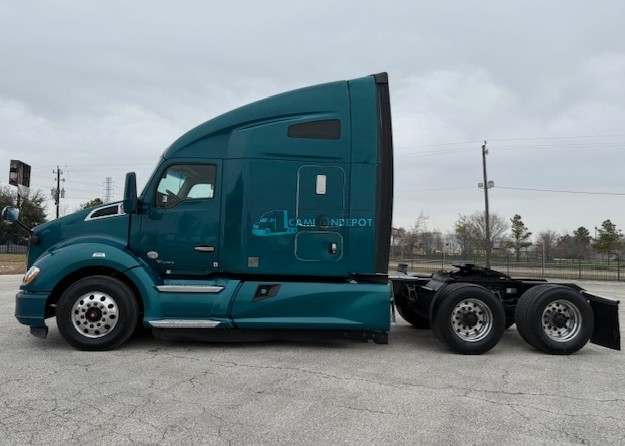 Truck Thumbnail 2