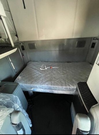 Truck Thumbnail 5
