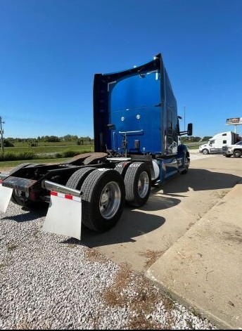 Truck Thumbnail 2