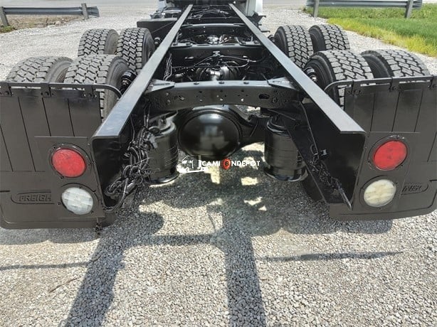 Truck Thumbnail 5