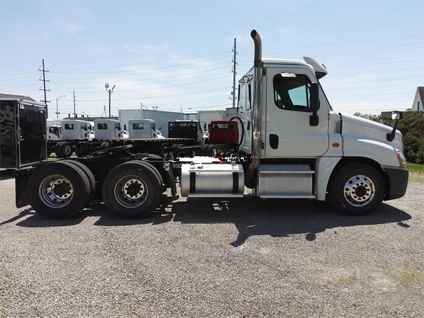 Truck Thumbnail 4