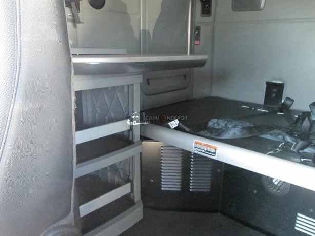 Truck Thumbnail 5