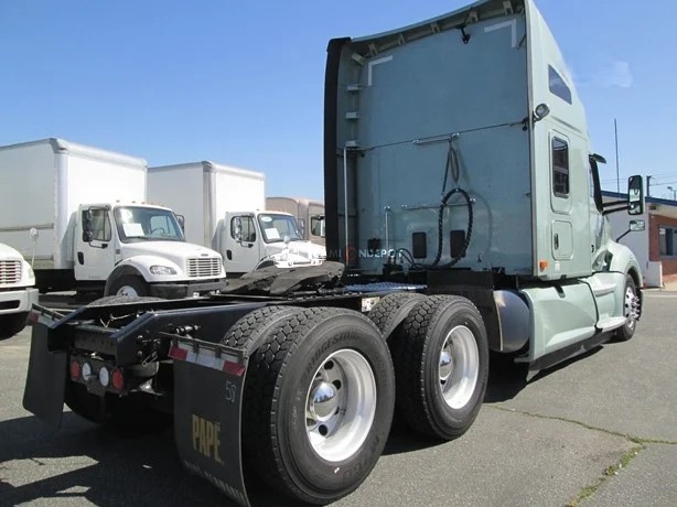 Truck Thumbnail 2