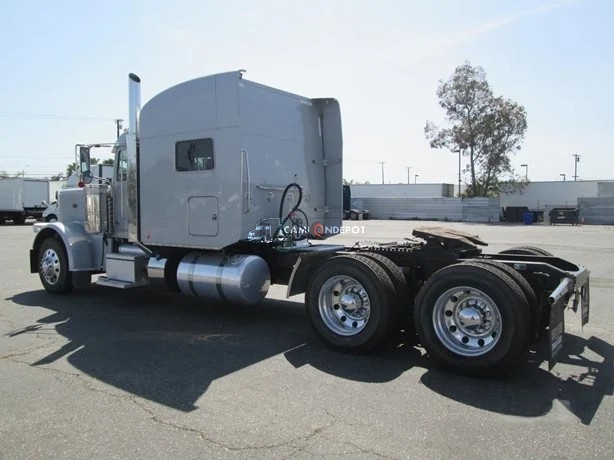 Truck Thumbnail 4