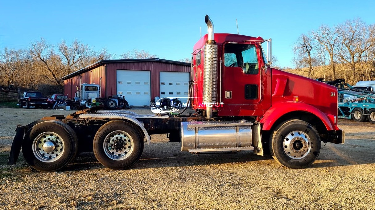 Truck Thumbnail 2
