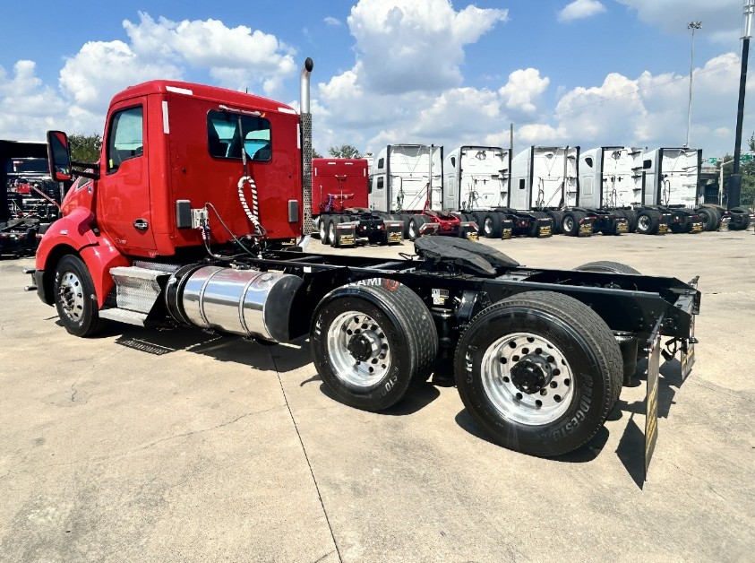 Truck