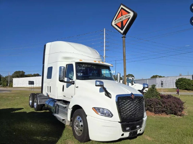 Truck Thumbnail 3