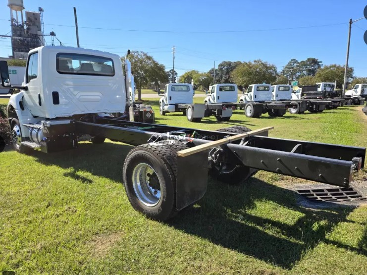 Truck Thumbnail 4