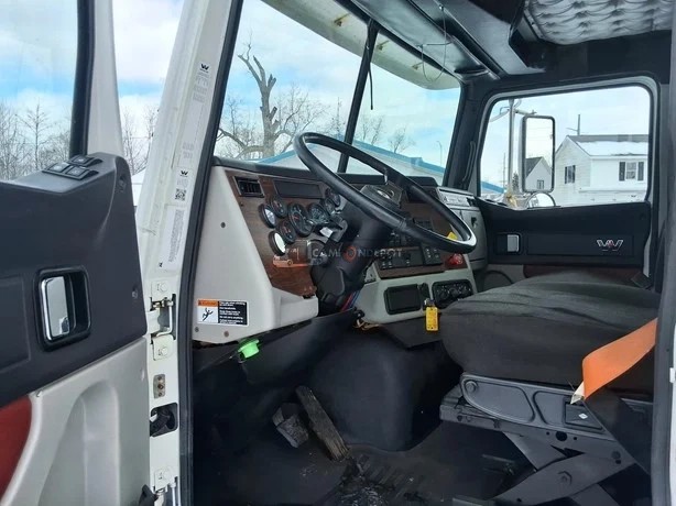 Truck Thumbnail 5