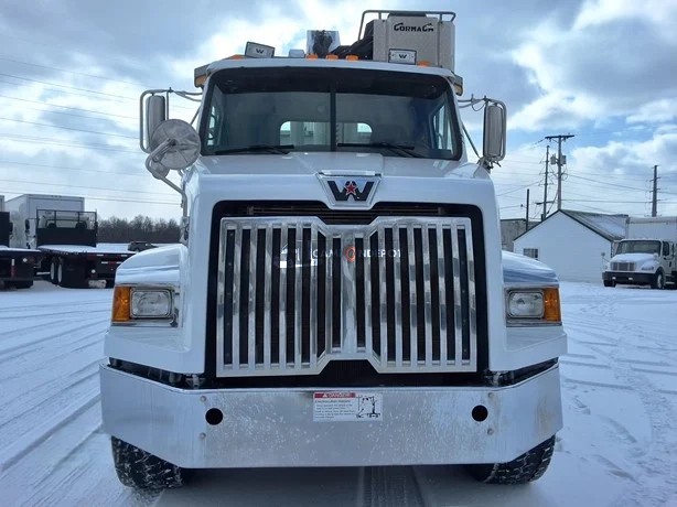 Truck Thumbnail 2
