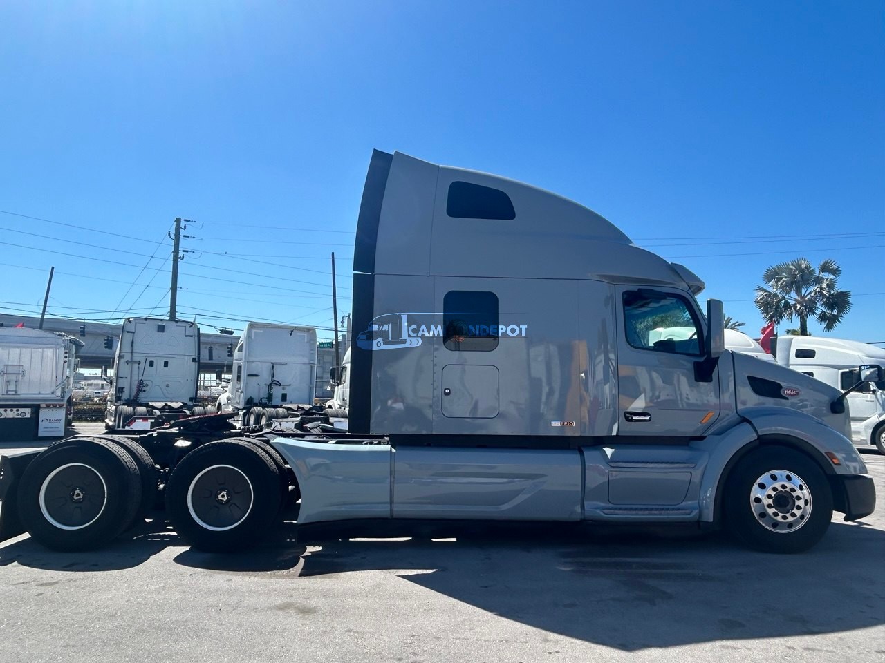 Truck Thumbnail 2