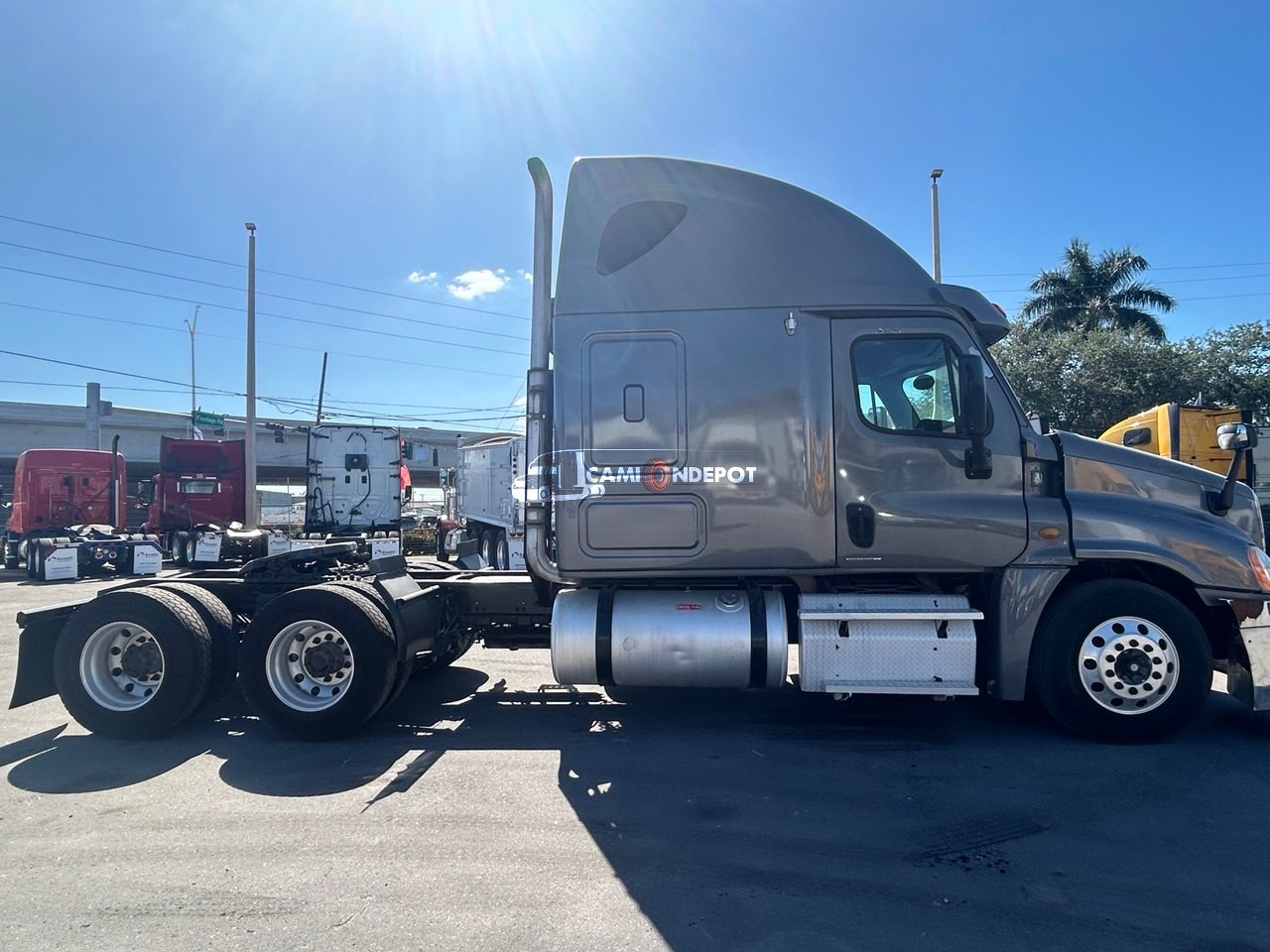 Truck Thumbnail 2