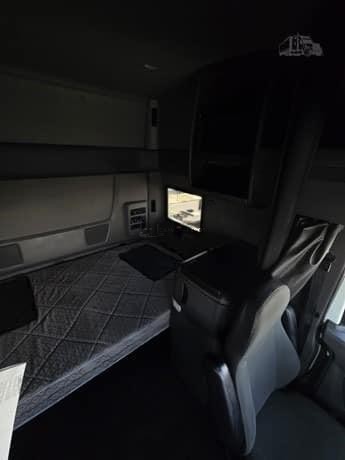 Truck Thumbnail 5