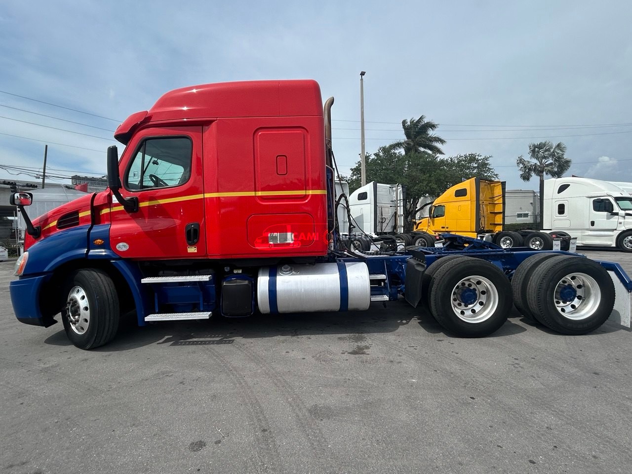 Truck Thumbnail 4