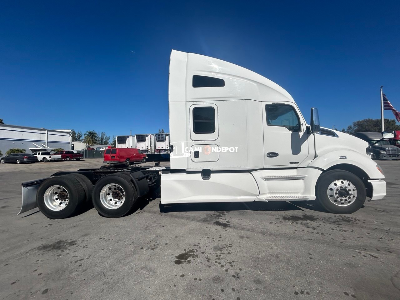 Truck Thumbnail 2