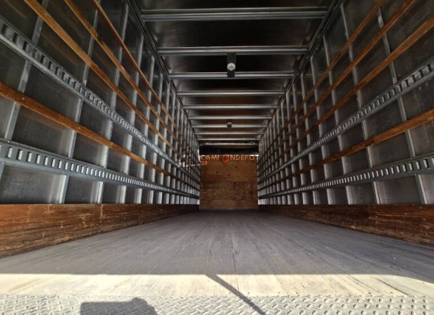 Truck Thumbnail 5