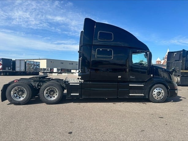 Truck Thumbnail 3