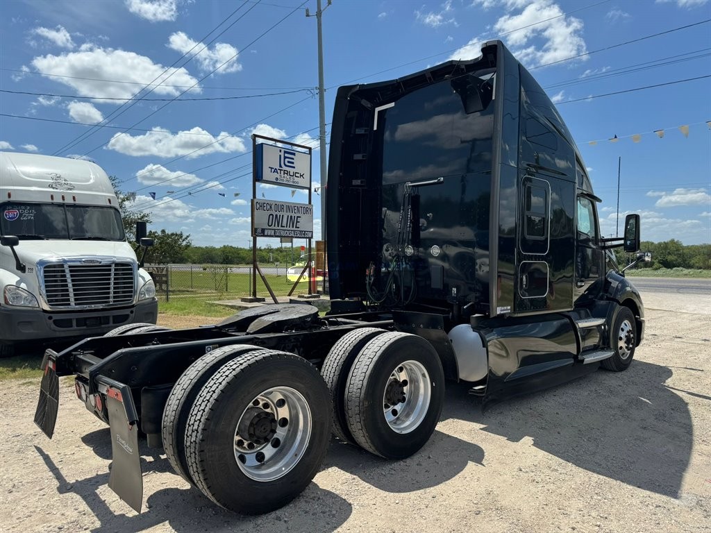 Truck Thumbnail 2