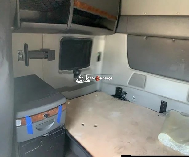 Truck Thumbnail 6