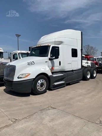 Truck Thumbnail 3