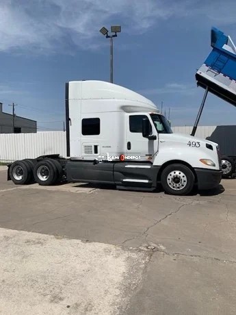 Truck Thumbnail 2