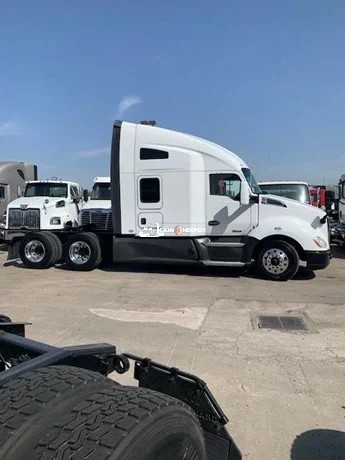Truck Thumbnail 3