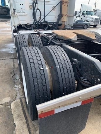 Truck Thumbnail 4