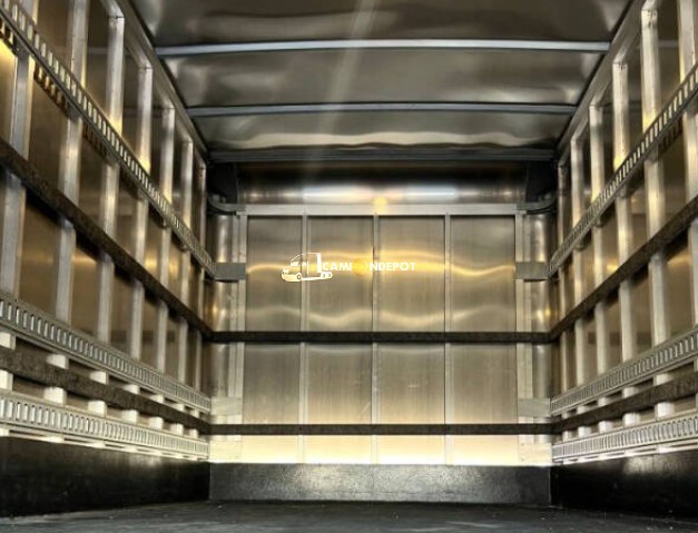 Truck Thumbnail 6